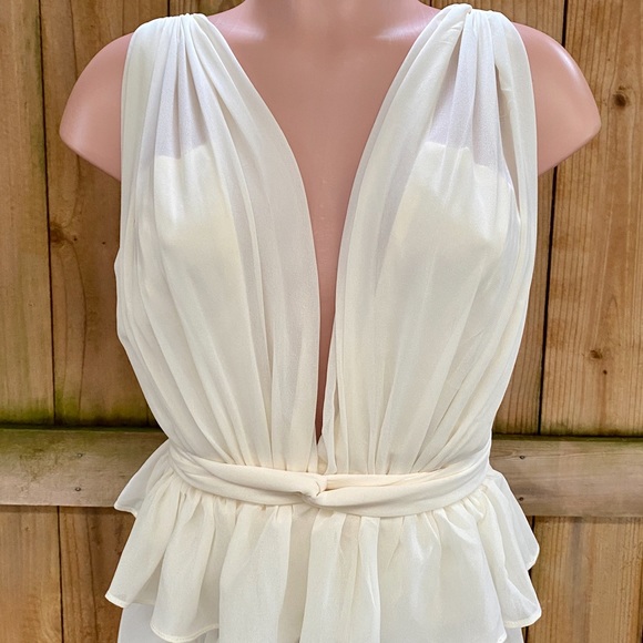 Luxxel Creme Peplum Dress w/Crisscross Back NWT - Picture 5 of 8